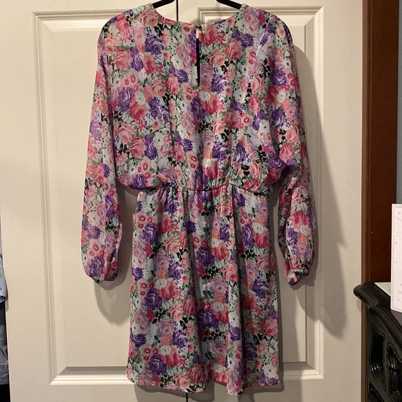 Wayf Long Sleeve Floral Print Mini Dress. Size S. Purple/Pink. Batwing Sleeve. - Picture 8 of 9